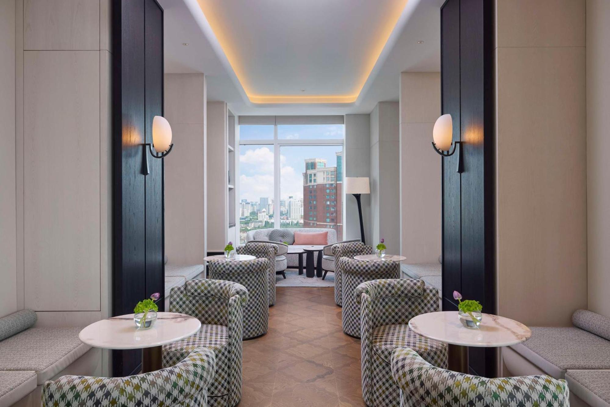 Hilton Shanghai City Center -Steps From Iconic Landmarks Wukang Mansion And Jing'An Temple ภายนอก รูปภาพ