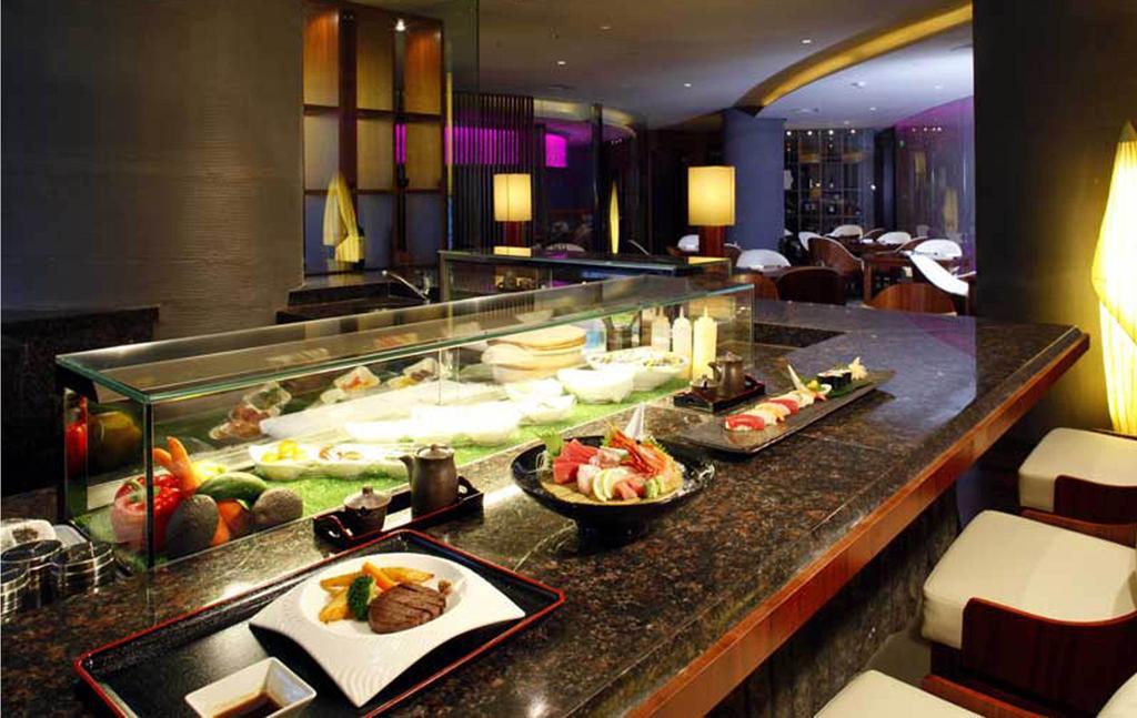 Hilton Shanghai City Center -Steps From Iconic Landmarks Wukang Mansion And Jing'An Temple ภายนอก รูปภาพ